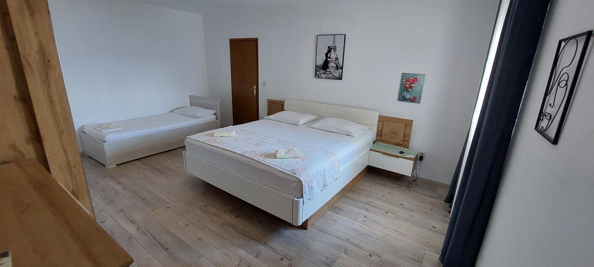 Apartments Dana Omis Room photo
